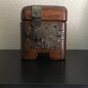 Wooden Box with Lock - Working Key